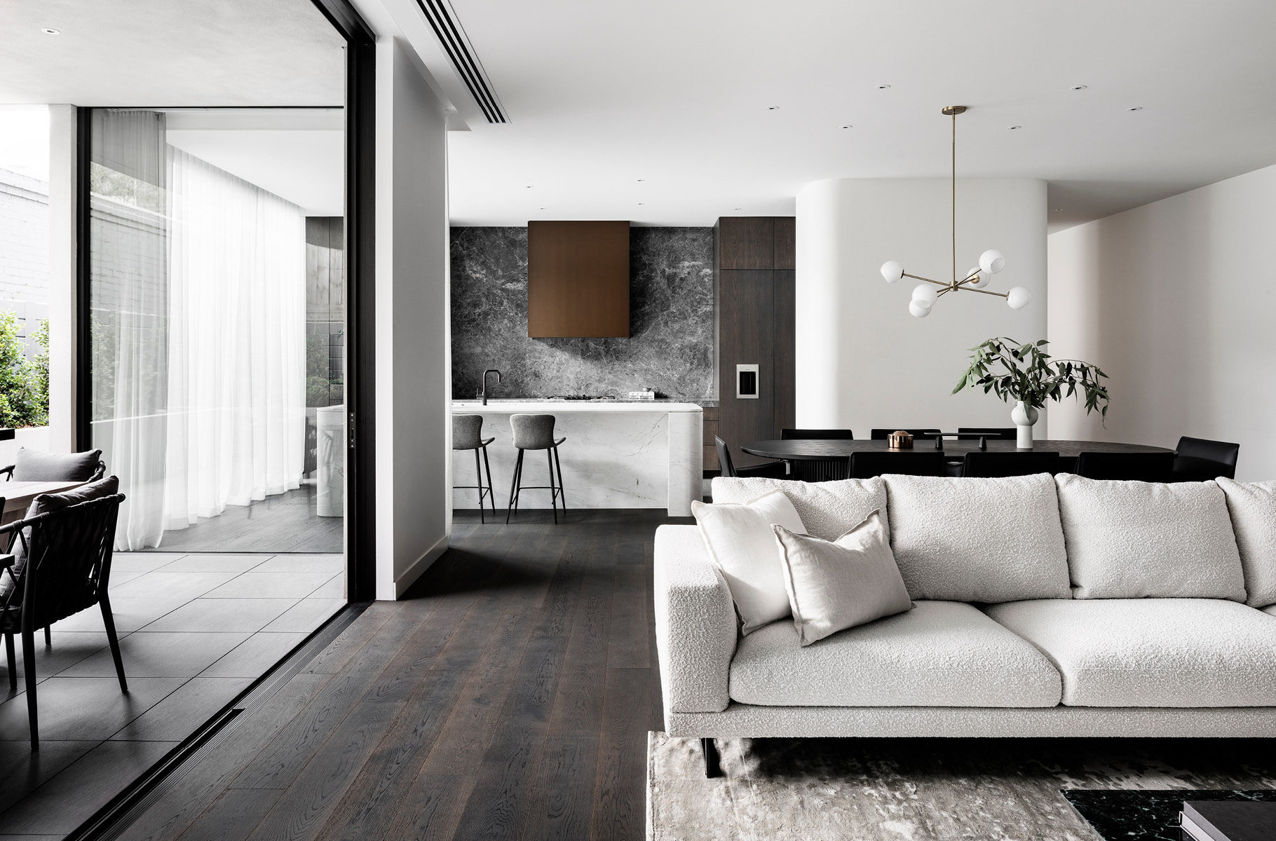 Pictured: Hugo Grand Right Chaise Set Pictured: Hugo Grand Right Chaise Set
