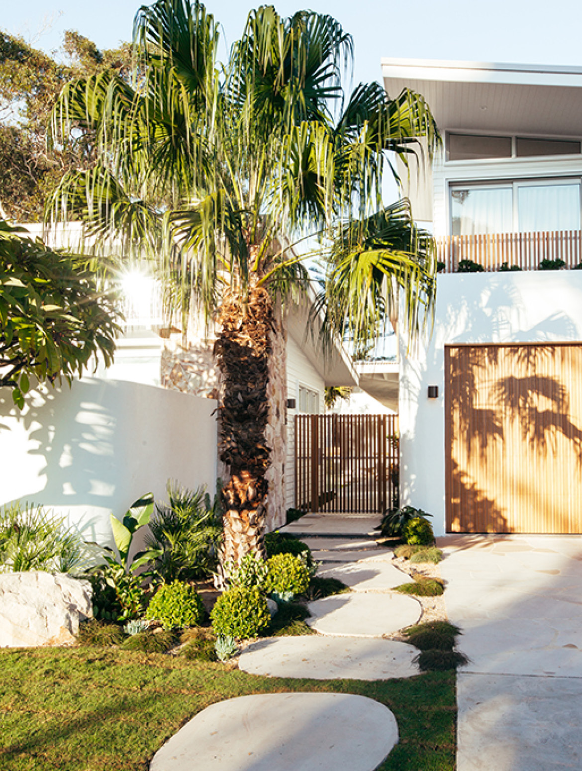 Pictured: Entrance to the backyard Pictured: Entrance to the backyard